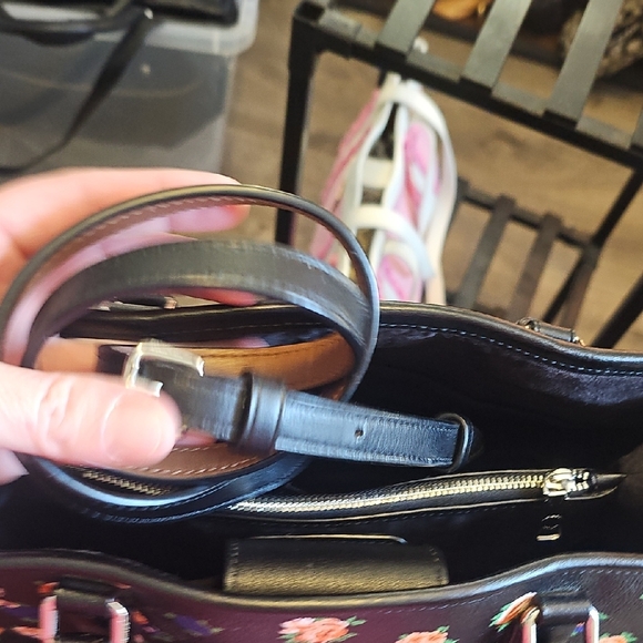 Coach Margot Carryall Tea Rose Satchel She Does Have Cross Body - Picture 7 of 9